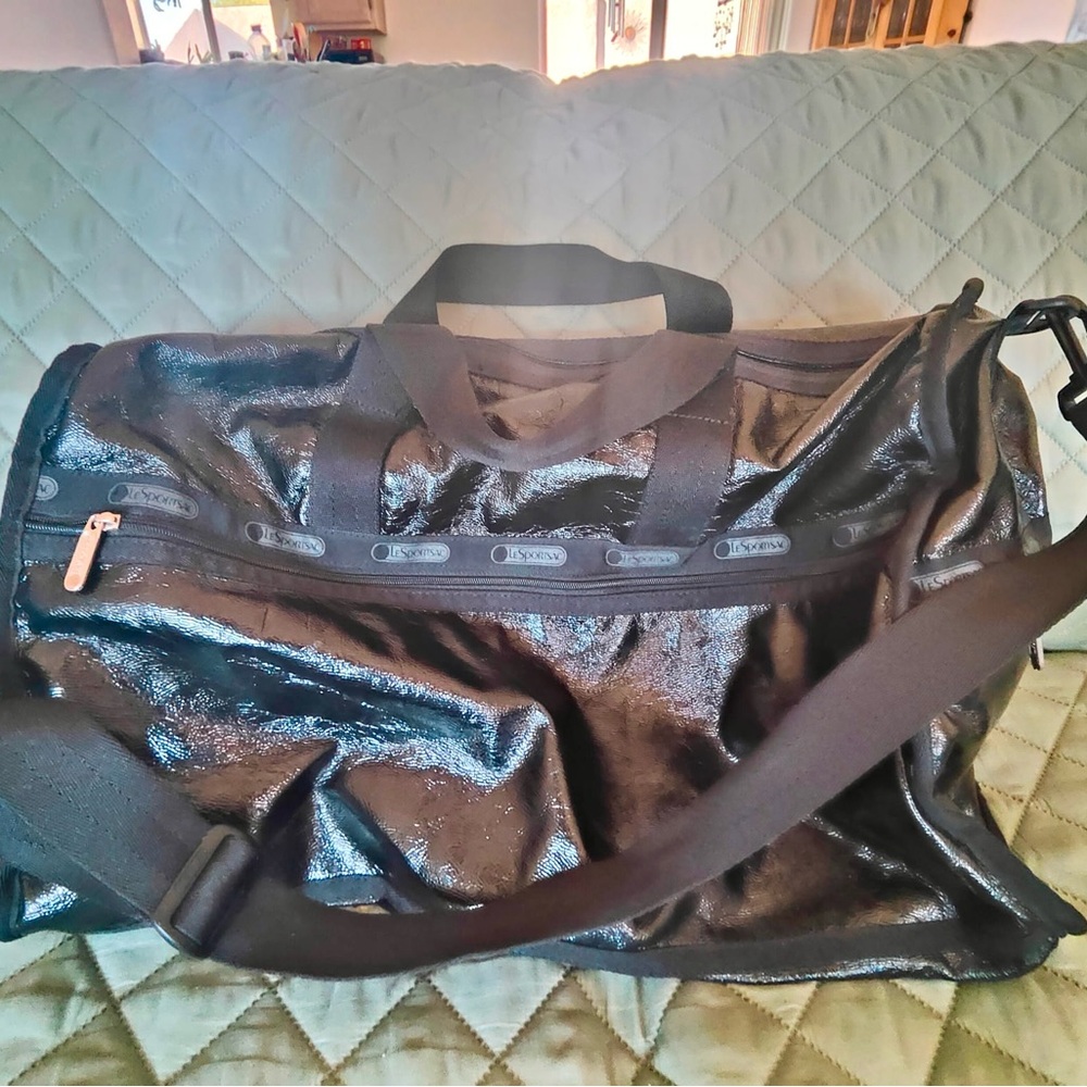 LE SPORTSAC DELUXE LARGE WEEKENDER